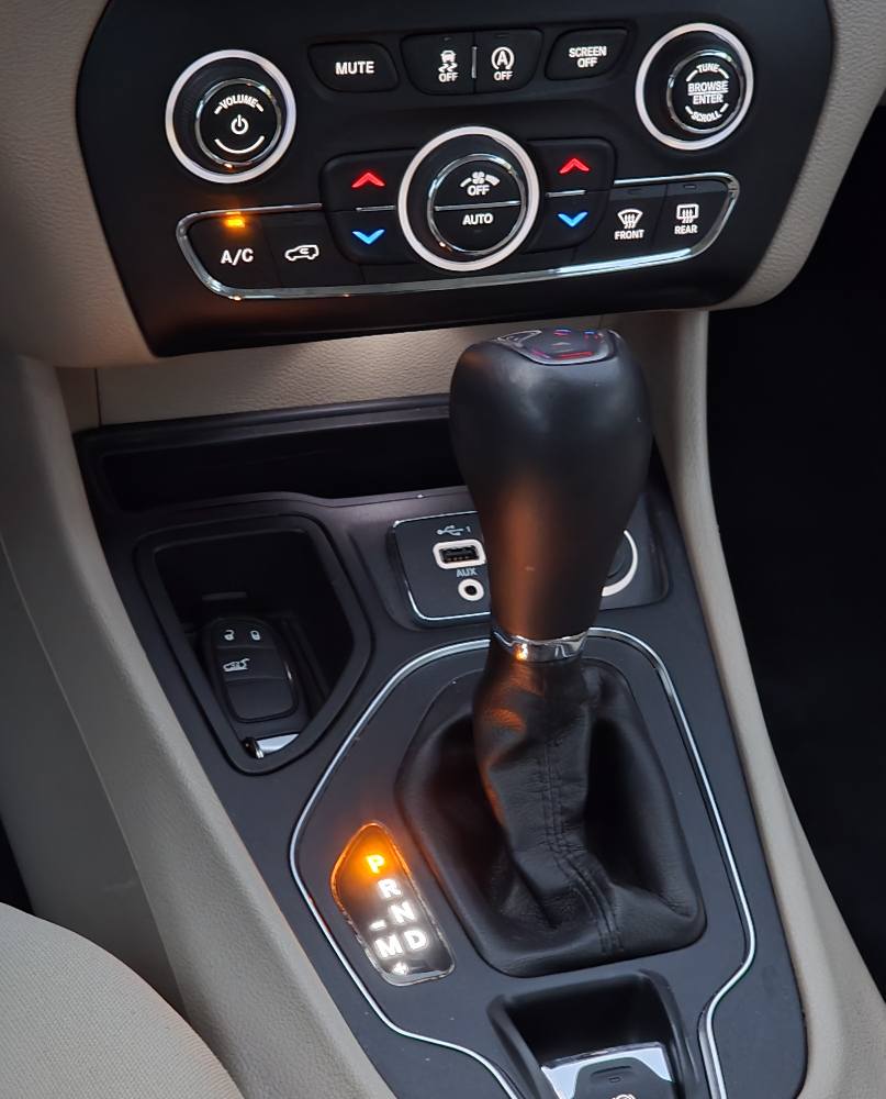 Jeep  CHEROKEE  Longitude