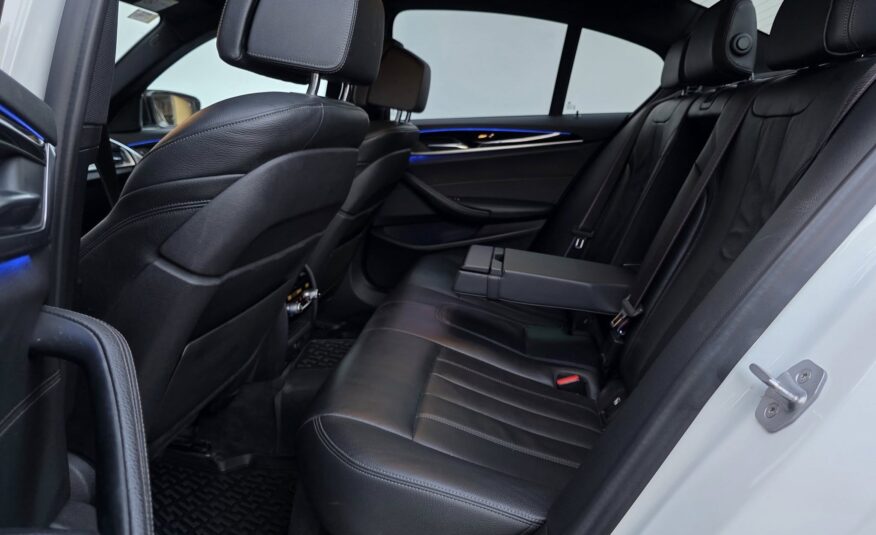 Bmw 530d  M-Packet X-Drive