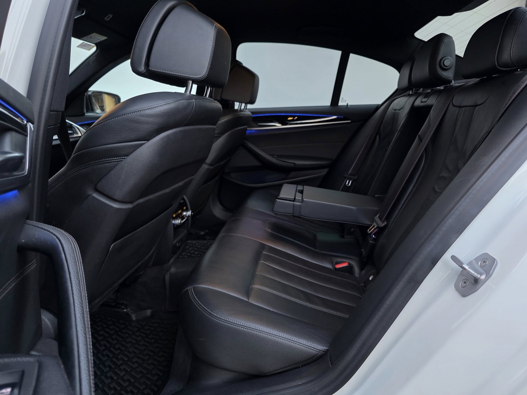 Bmw 530d  M-Packet X-Drive