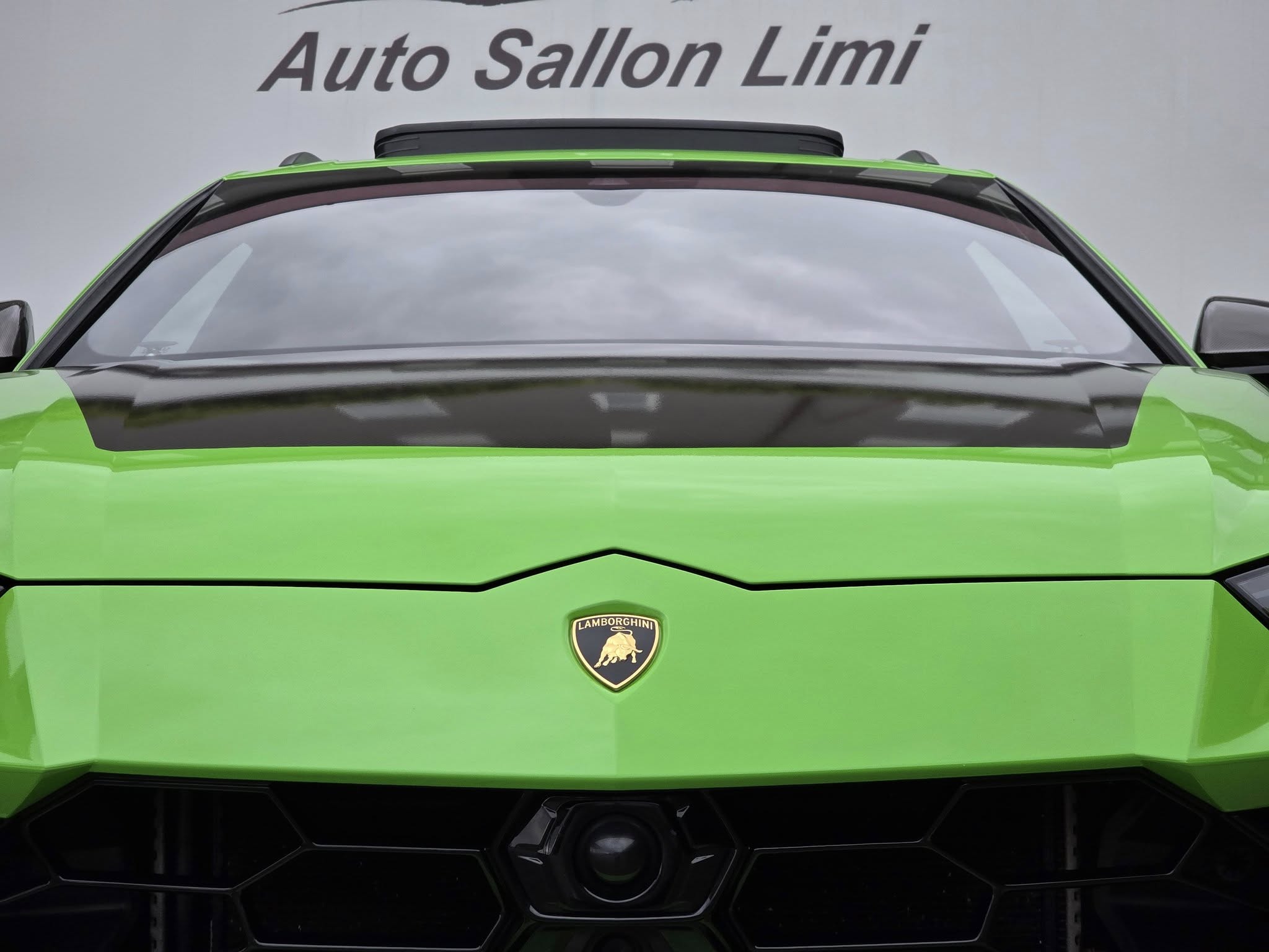 Lamborghini URUS 650-PS “CARBON”