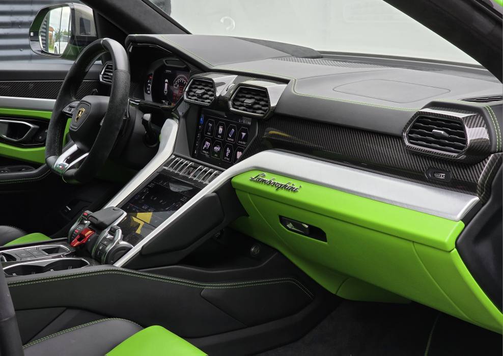 Lamborghini URUS 650-PS “CARBON”