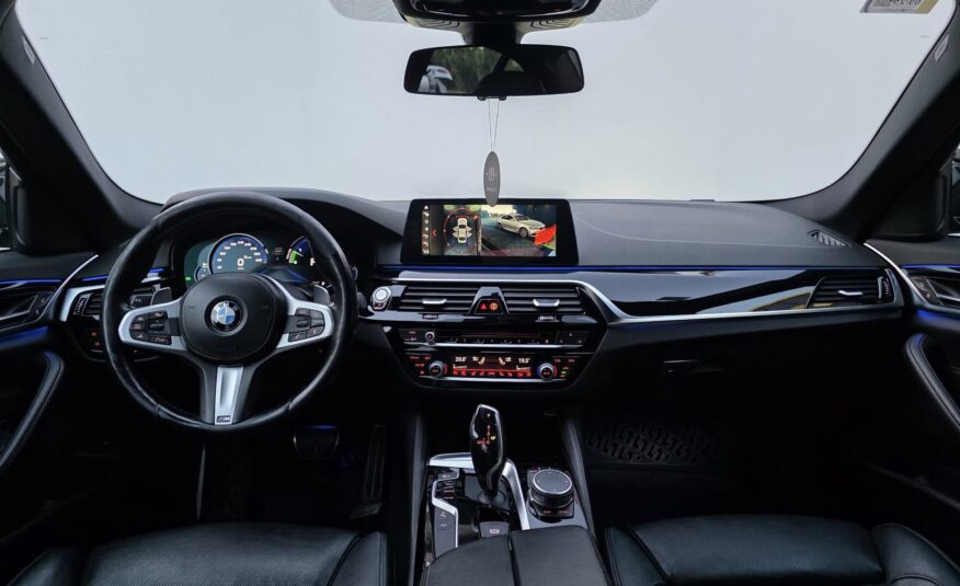 Bmw 530d  M-Packet X-Drive